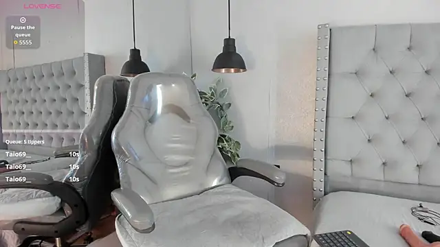 Czat XXX na żywo – ivy_leee