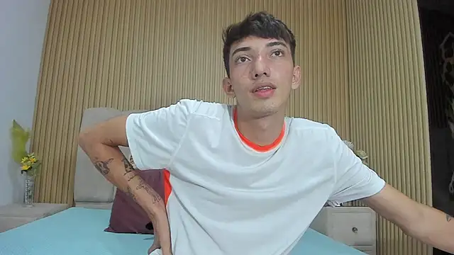 Онлайн чат XXX MichaelVasquex