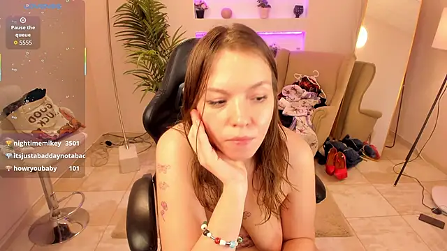 XXX chat uživo modela Persephoni