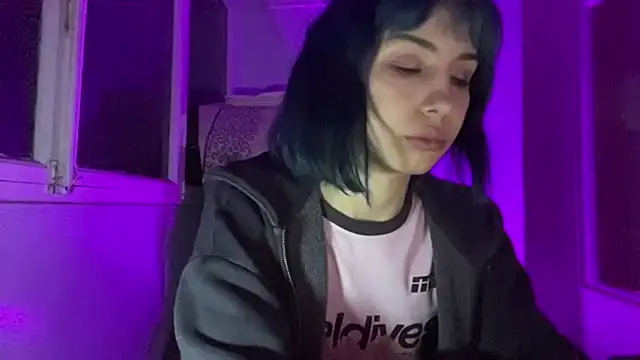 Chat XXX en directo de SuccubKira