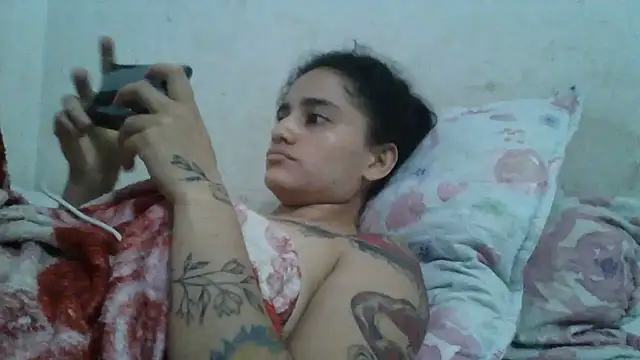 Онлайн чат XXX girl_tits