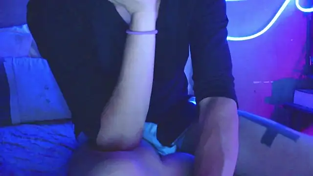 แชท XXX สดของ Latinopervs