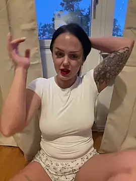 XXX chat uživo modela molotovmami