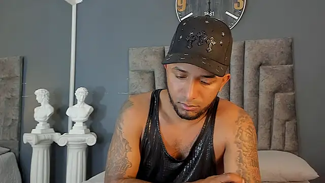 XXX chat uživo modela Robin_Rief
