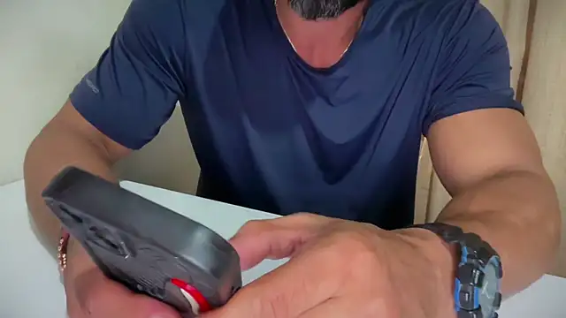 XXX chat uživo modela romeolovedark