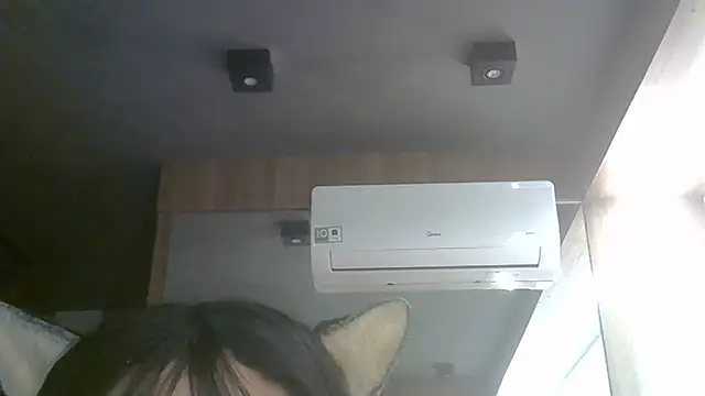 Chat +18 de SkinnyKitten ao vivo