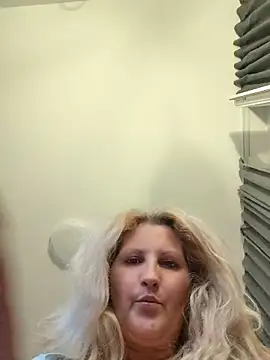 Chat XXX ao vivo de Divineblond
