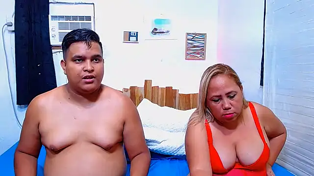 Chat +18 de lucasandSofi ao vivo