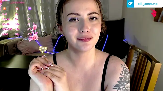Ollie_James Chat XXX in diretta