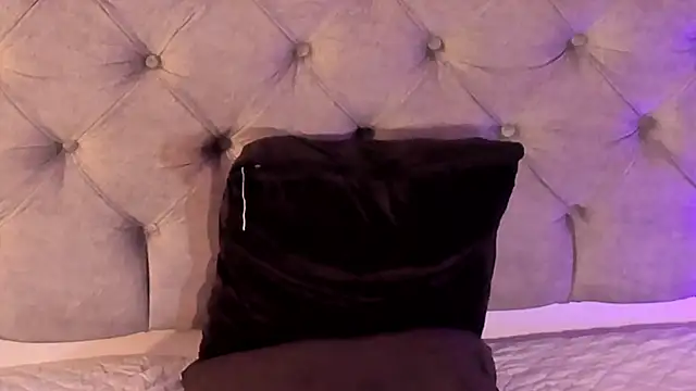 Živý XXX chat LiiaBloom
