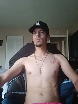 latinosatiro94 XXX чат на живо