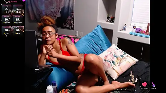Chatroom XXX en direct de RylReese