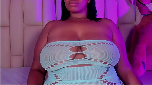 lia_mariana's Live XXX Chat