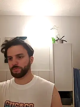 Taycanman69 Show Webcam