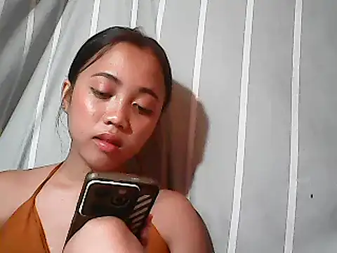Yours_AsianPinayGirl18: απευθείας συνομιλία ΧΧΧ