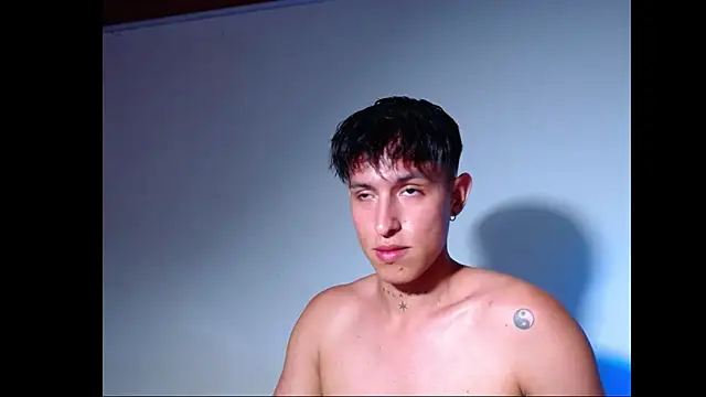 Онлайн чат XXX rowanbig