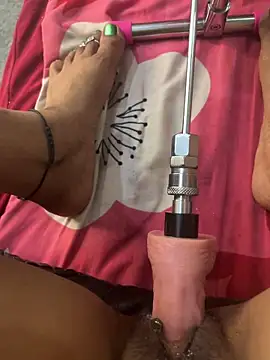 HOTTY-TINA élő XXX-chatje