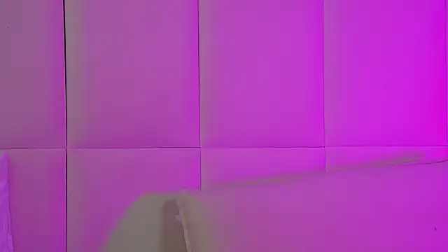 StacyEvances' Live XXX Chat