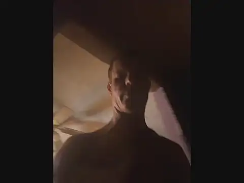 JockNThirsty Adlı Modelin Canlı XXX Sohbeti