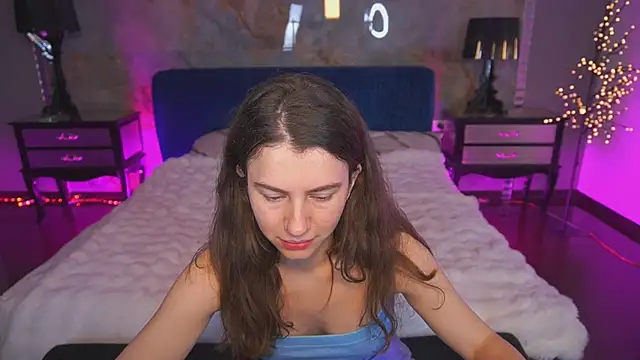 Chat +18 de LittleJulii ao vivo