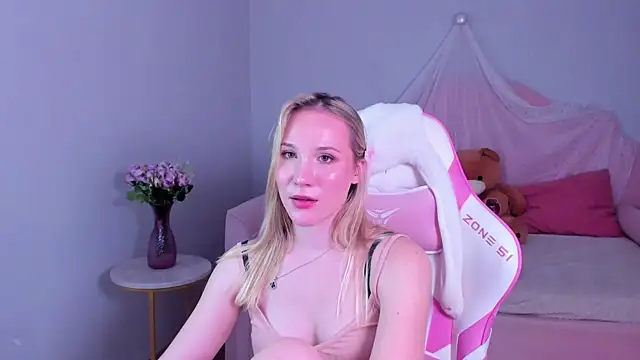 ElaraVoltage – Live XXX-chat