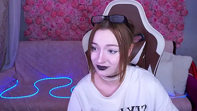 LizzaMoonn Live XXX-chat