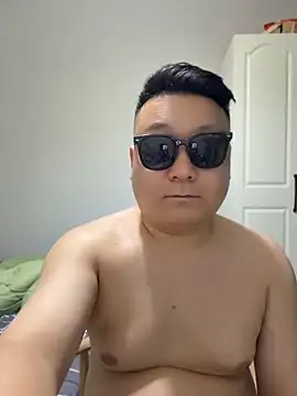 Show de langzi-888 na webcam