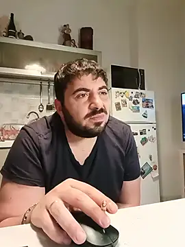 bear_skinny élő XXX-chatje