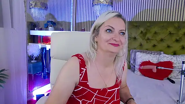 LadyTouch's Live XXX Chat
