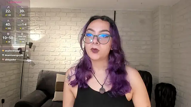 LoiseHarper's Live XXX Chat
