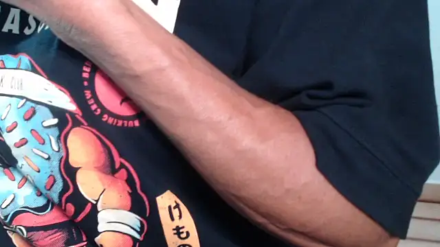 Stronggsexy's Live XXX Chat