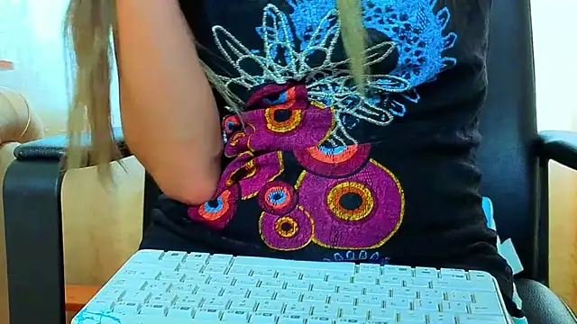 Bom_Mia_Bom Obrolan Langsung XXX