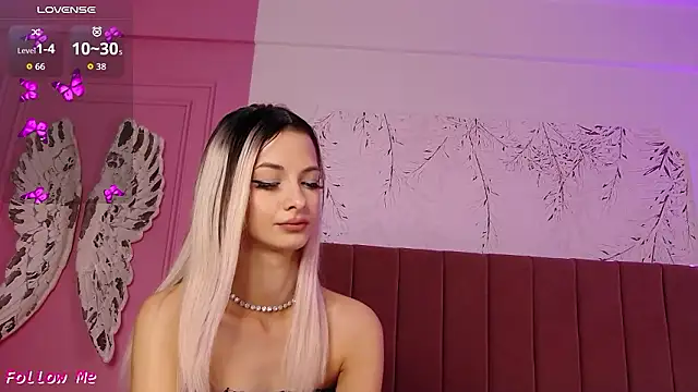 PinkySparks' Live XXX Chat
