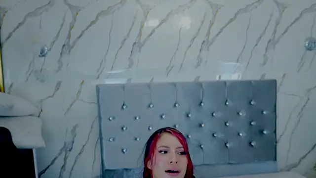 nymphomanya Live XXX-chat