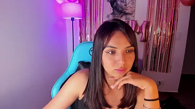 Chat XXX en directo de Nicole_Ss