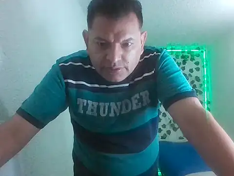 SexDiffrent XXX чат на живо