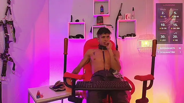 Maximoking26 Live XXX-Chat