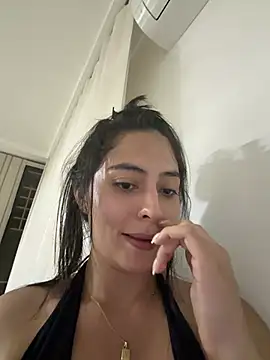 Sophie__Foxxx Adlı Modelin Canlı XXX Sohbeti