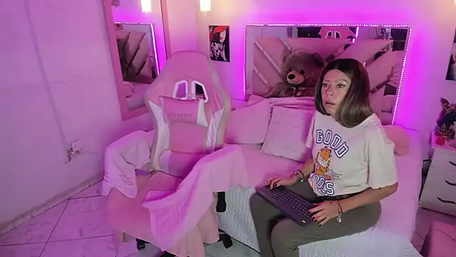 Karly_moon's Live XXX Chat