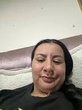 Abril_Luv Adlı Modelin Canlı XXX Sohbeti