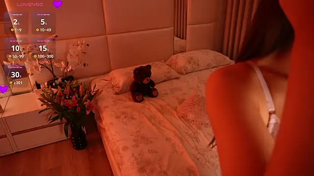 Lilly_Colins Chat XXX live
