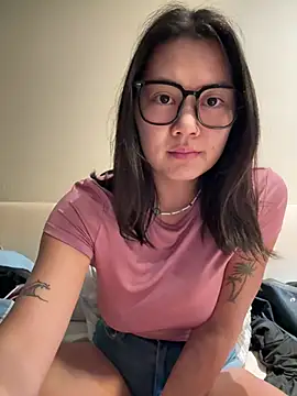 ruanruan05 现场XXX聊天