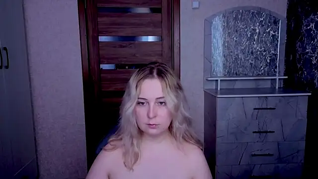 دردشة Kristy-Max الجنسية المباشرة