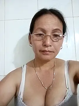 Chat XXX en directo de Cucci07