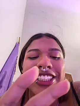 cam11_07 élő XXX-chatje