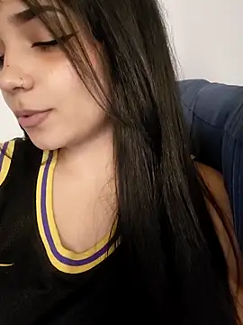 Hannae3's Live XXX Chat