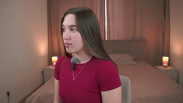 MeliaCusanelli Adlı Modelin Canlı XXX Sohbeti