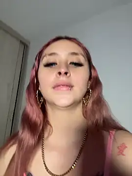 Sophia_LuxxX Chat XXX live