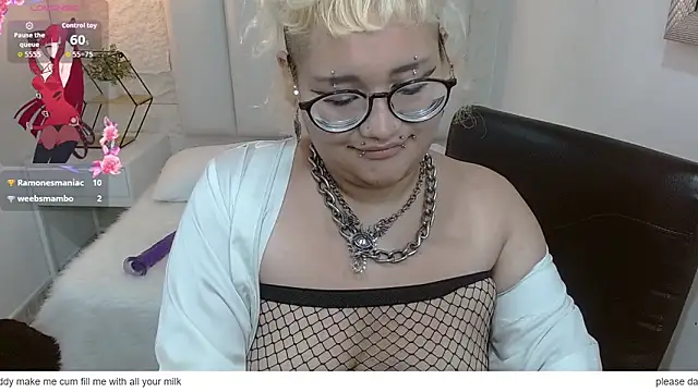 Chatroom XXX en direct de Echypyon_