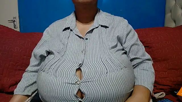Živý XXX chat CUTEFIRMMELONSS